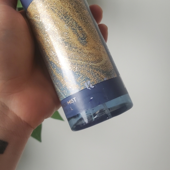 💙Bath & Body Works Sweet Whiskey 8oz BBW Golden Amber Red Berries Vanilla - Picture 5 of 6